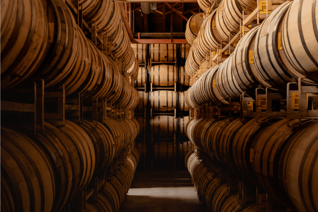 stranahans-whiskey-sip-tour-repeat-distillery-tour-experiences-4